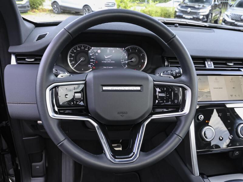 Fahrzeugabbildung Discovery Sport BLACK-PACK PANO Bild 20 von 20