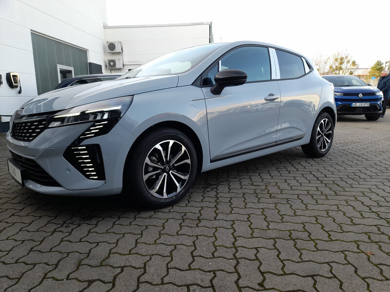 Fahrzeugabbildung Clio Techno TCe 90 Bild 11 von 12