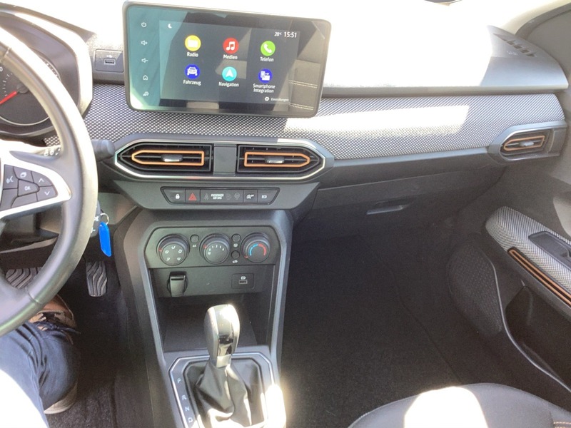 Fahrzeugabbildung Sandero Comfort Bild 13 von 19