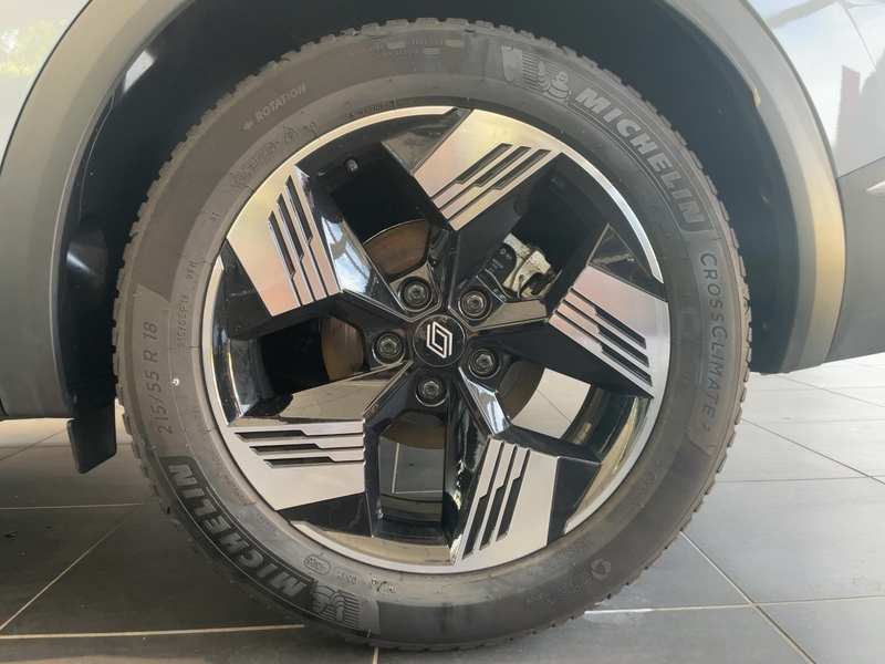 Fahrzeugabbildung Symbioz 1.3 Mild-Hybrid 140 Techno Bild 11 von 15