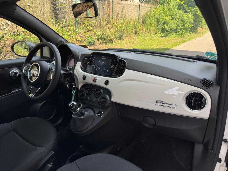Fahrzeugabbildung 500 KLIMA*CARPLAY*TEMPOMAT*DAB*LM Bild 6 von 16