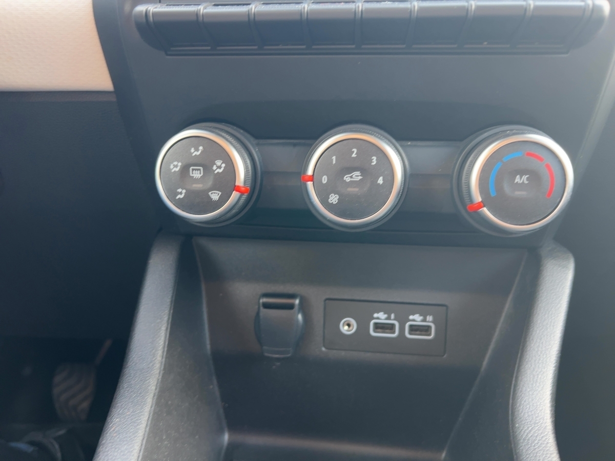 Renault Clio – Bild 15