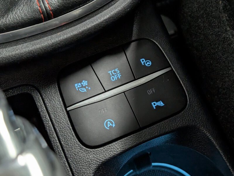 Fahrzeugabbildung Puma 1.0 EcoBoost MHEV ST-Line X Schiebedach Bild 19 von 42