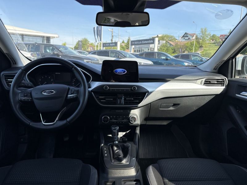 FORD Focus 2019 — imagine 10