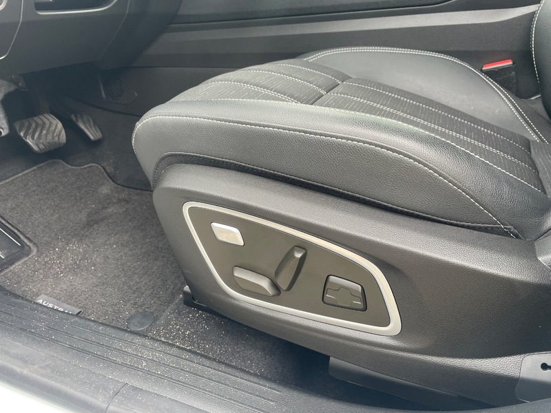Fahrzeugabbildung Austral 1.3 TCe 160 Mild-Hybrid Techno Bild 27 von 50