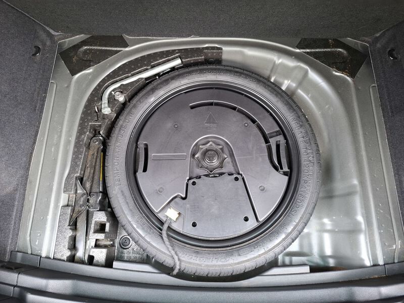 Fahrzeugabbildung Ateca FR 1.5 TSI ACT 110 kW (150 PS) 7-Gang DSG Bild 11 von 48
