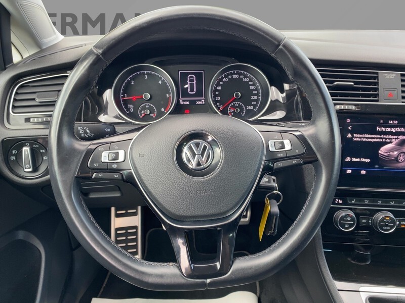 VW Golf