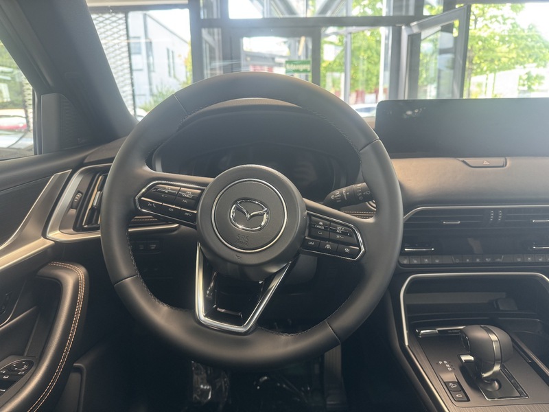 Fahrzeugabbildung CX-60 3.3L e-SKYACTIV D 254ps AWD Homura Plus Bild 12 von 20
