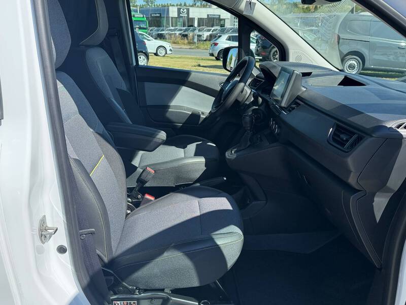 Fahrzeugabbildung Kangoo Rapid Advance L2 Blue dCi 115 Bild 9 von 12