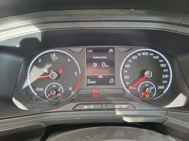 VOLKSWAGEN T-Cross 0 — imagine 35