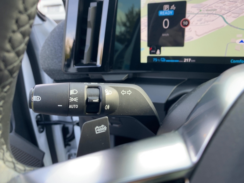 Fahrzeugabbildung Megane E-TECH 100% elektrisch Techno Bild 17 von 21