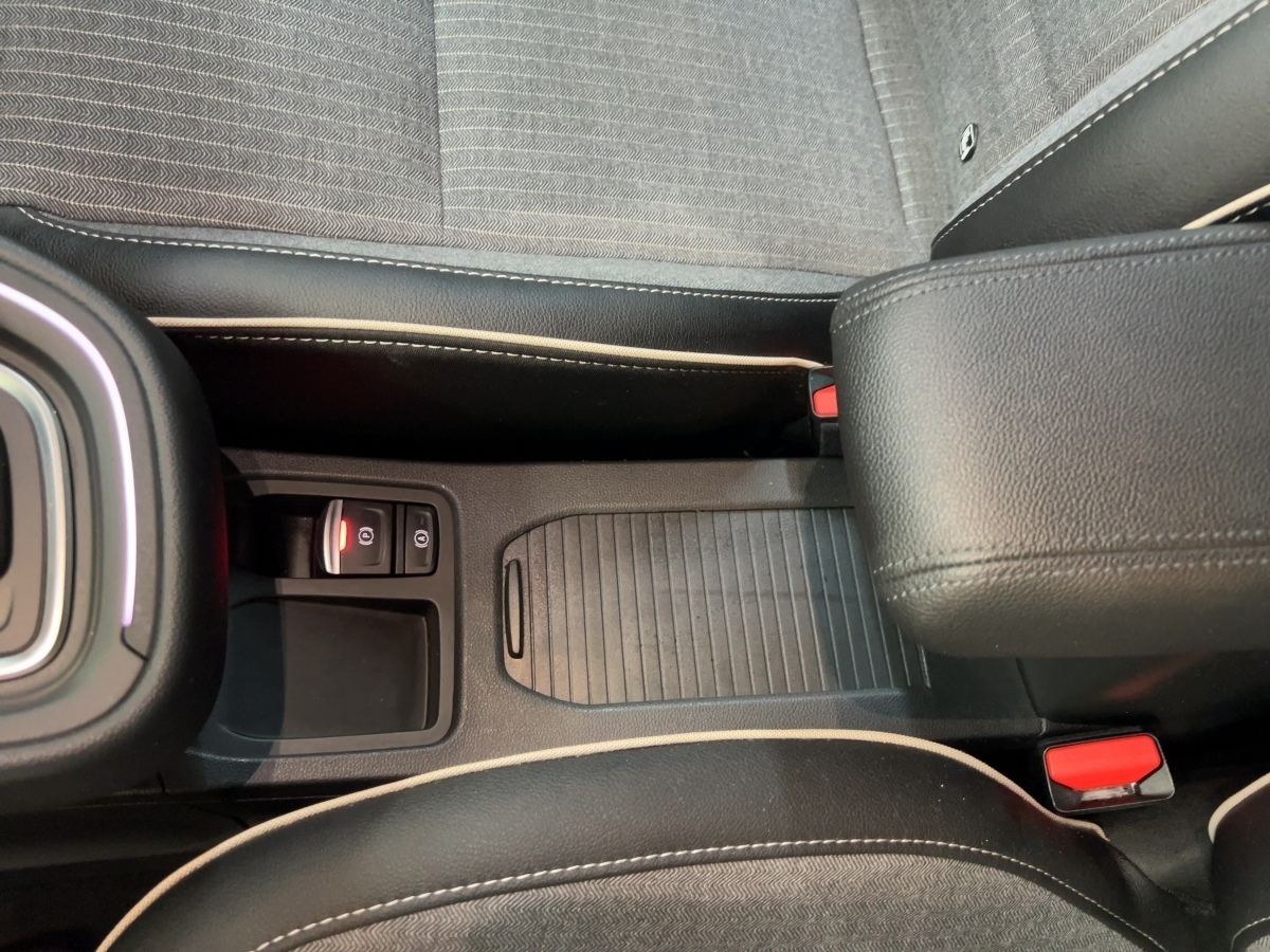 Renault Clio – Bild 14