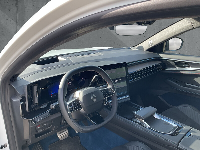 Fahrzeugabbildung Rafale Atelier Alpine E-Tech Plug-in Hybrid 300 Bild 9 von 14