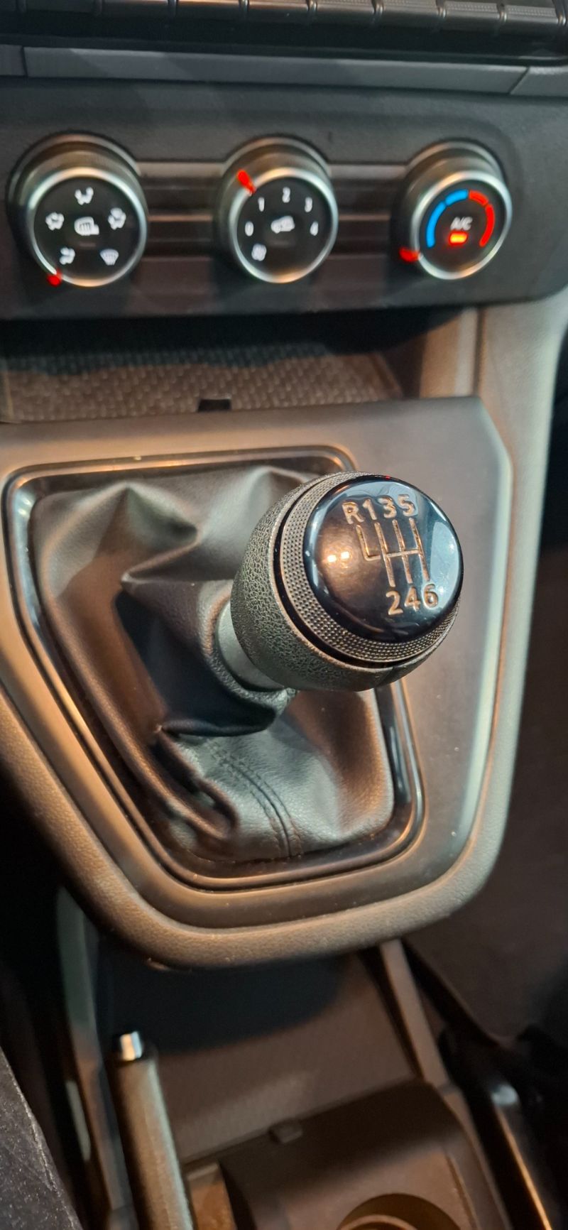 RENAULT Kangoo 2020 — imagine 41