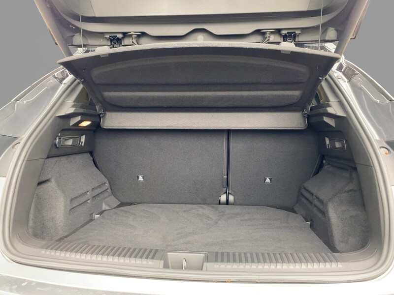Fahrzeugabbildung Austral Iconic Esprit Alpine Mild Hybrid 160 Automatik Bild 6 von 21