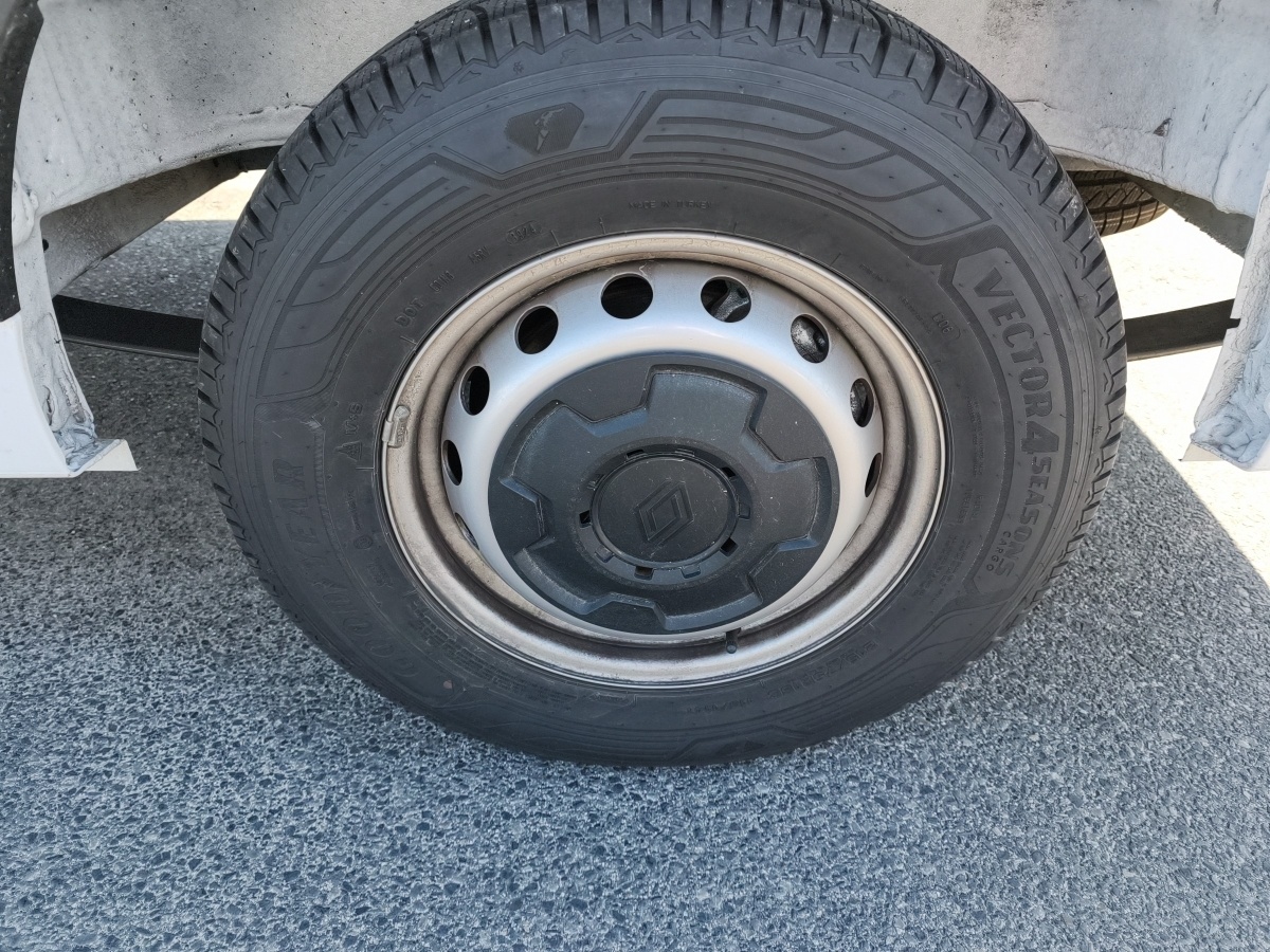 Renault Master – Bild 8