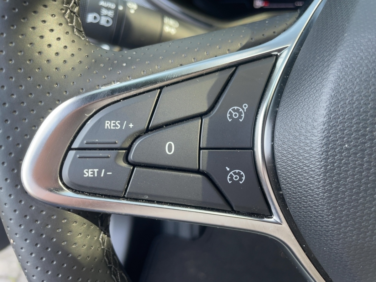 Renault Clio – Bild 14