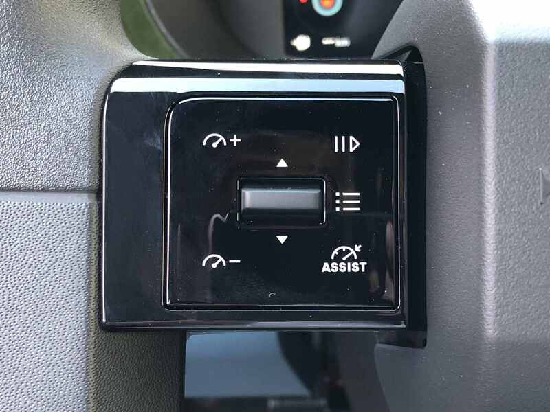 Fahrzeugabbildung Grande Panda Business Edition 110PS Automatik Bild 13 von 20