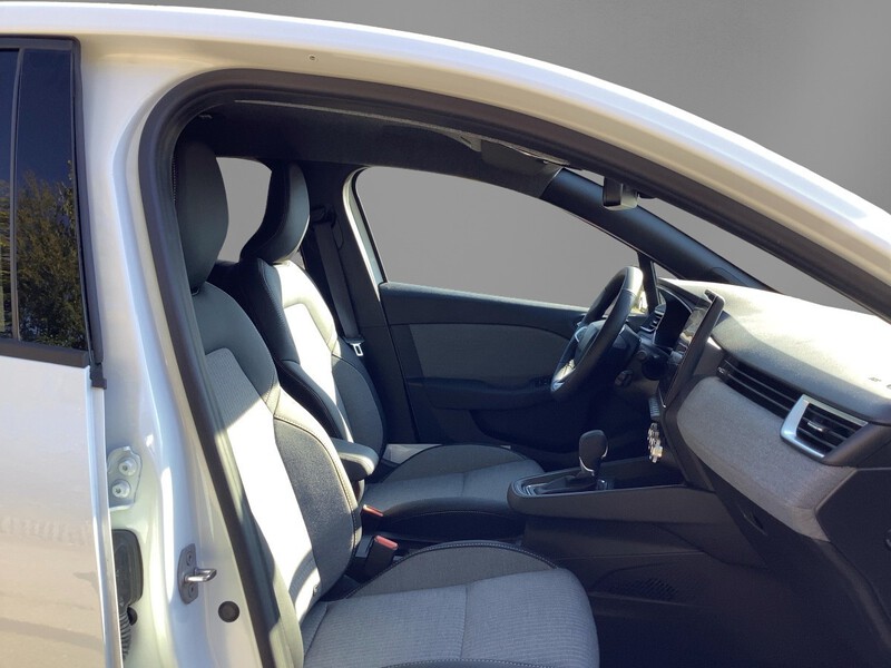 Fahrzeugabbildung Clio V Techno Full Hybrid E-Tech 145 Bild 11 von 16