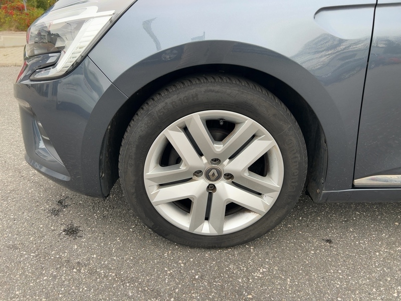 Fahrzeugabbildung Clio *Standort Malente* Bild 7 von 15