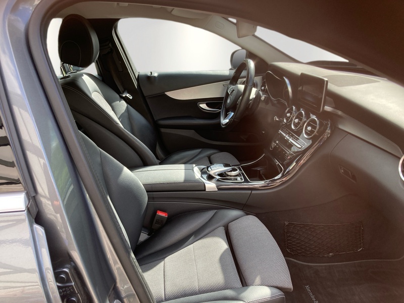 Fahrzeugabbildung C 250 Navi KlimaAT LED Bild 14 von 16