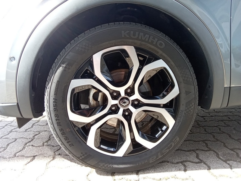 Fahrzeugabbildung Arkana TECHNO E-TECH Hybrid 145 Bild 7 von 15
