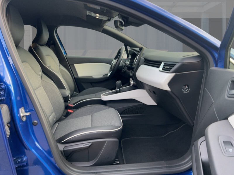 Fahrzeugabbildung Clio 1.0 TCe 90 TECHNO Bild 8 von 17