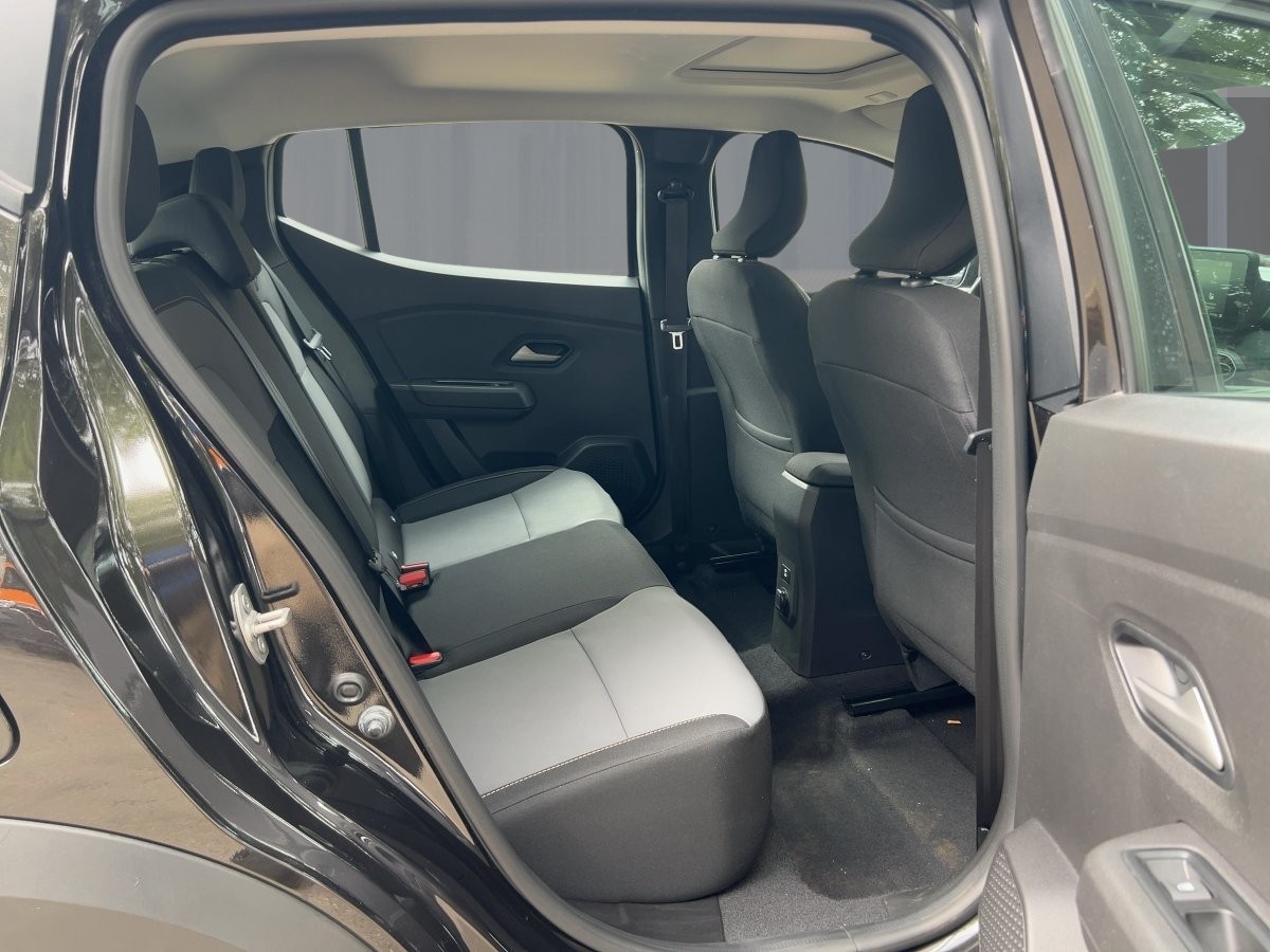 Dacia Sandero – Bild 8