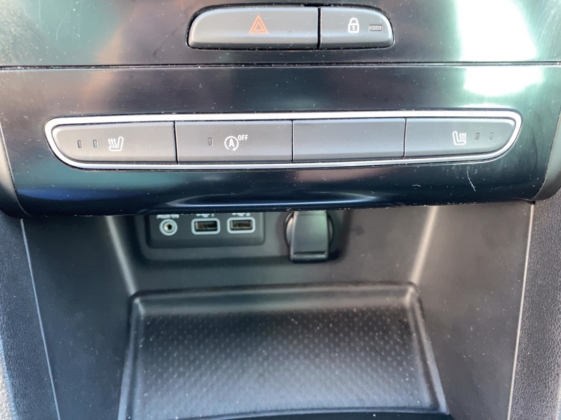 Fahrzeugabbildung Megane Grandtour ZEN TCe 115 GPF Bild 18 von 21