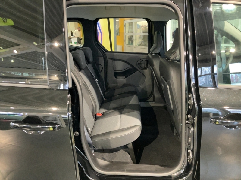 Fahrzeugabbildung Kangoo PKW TECHNO TCe 130 Bild 6 von 16