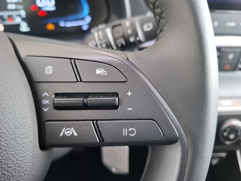 Fahrzeugabbildung i20 FL (MY25) 1.0 T-GDI (100 PS) 6-MT 2WD Select Bild 19 von 39