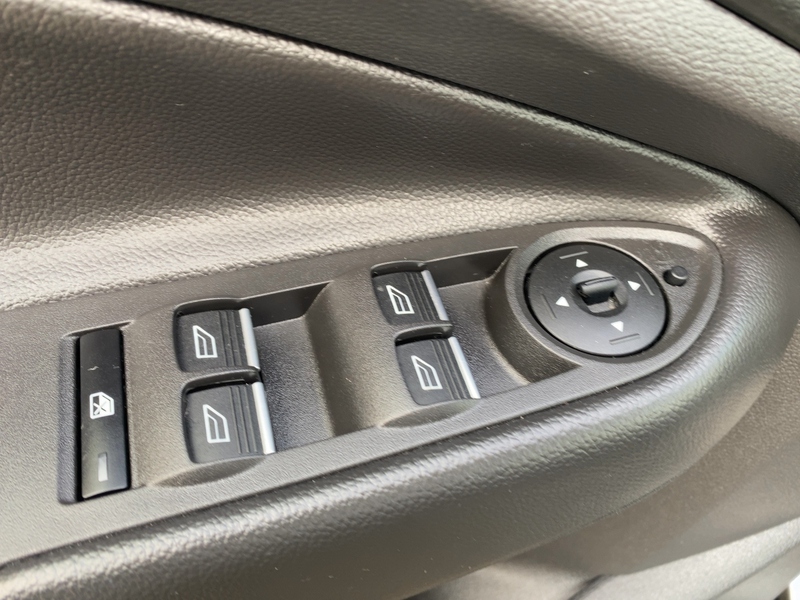 Fahrzeugabbildung Kuga ABS ESP SERVO Bild 13 von 19