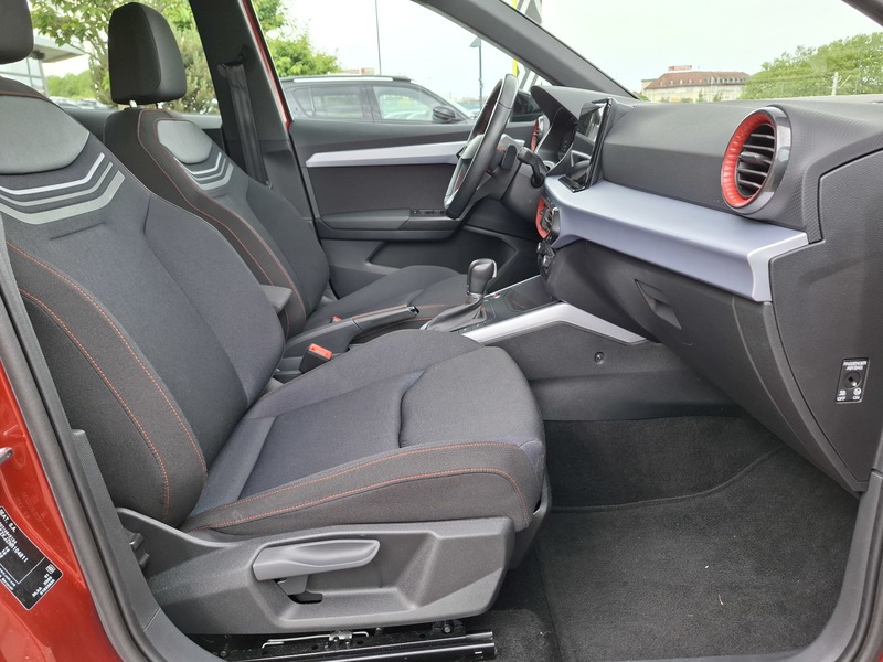 Seat Arona