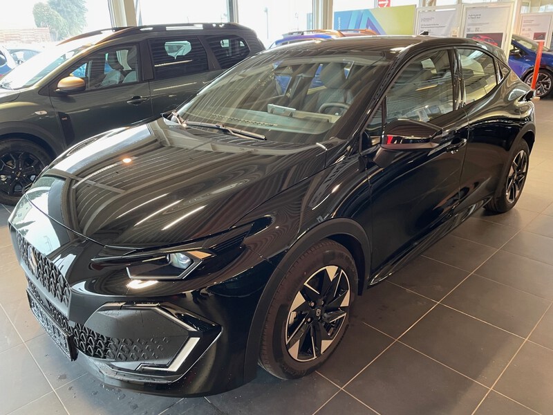 Fahrzeugabbildung Clio Evolution Full Hybrid E-Tech 160 Bild 2 von 10