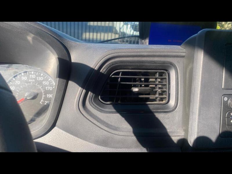 Renault Master Chassis Double Cabine