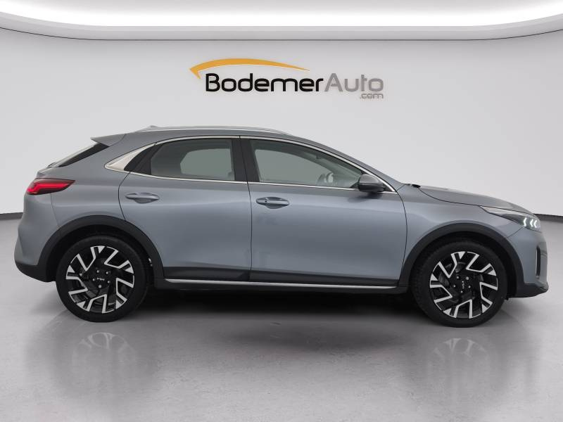 KIA Xcee'D