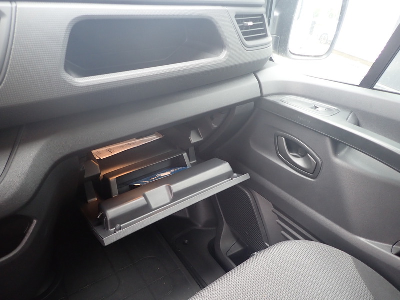 Fahrzeugabbildung Trafic Lkw Komfort L1H1 3,0t Blue dCi 130 MY25 Bild 15 von 20