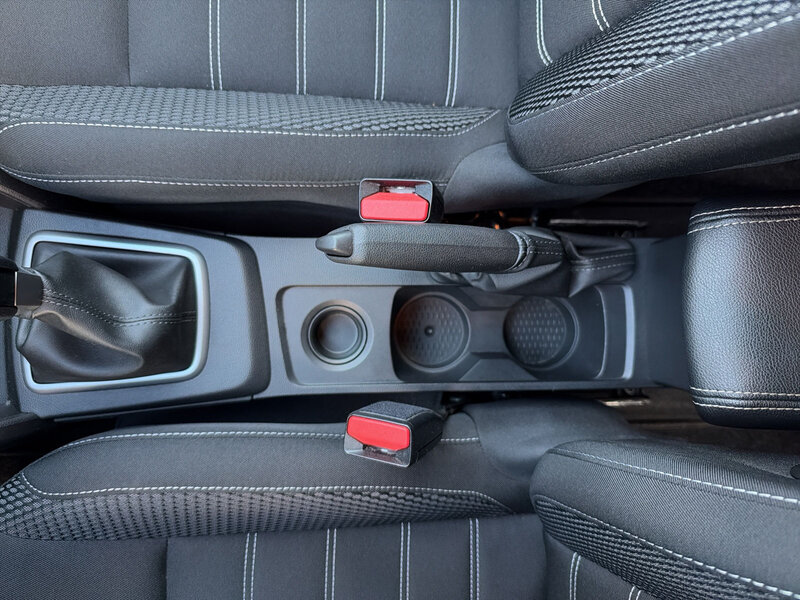 Fahrzeugabbildung Duster 360°Kamera AHK Bild 15 von 20