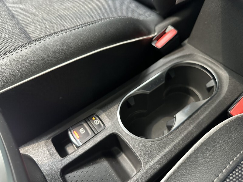 Fahrzeugabbildung Captur INTENS E-TECH Plug-in 160  Bild 49 von 50