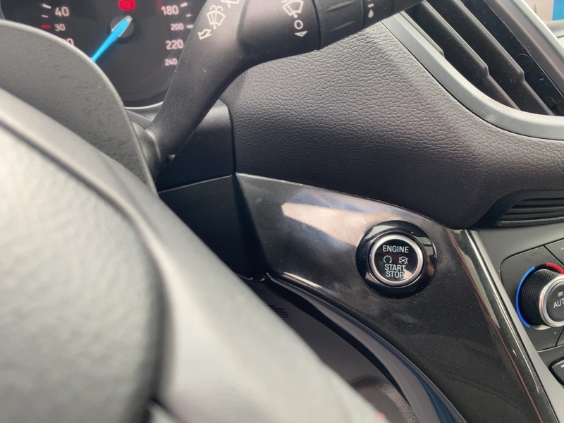 Fahrzeugabbildung Kuga ABS ESP SERVO Bild 18 von 21