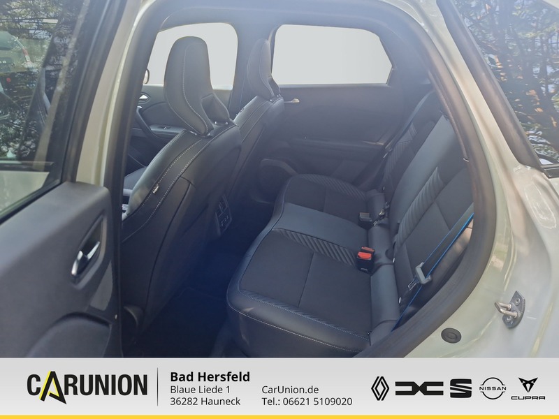 Fahrzeugabbildung Symbioz Esprit Alpine E-Tech Full Hybrid 145 Bild 8 von 11