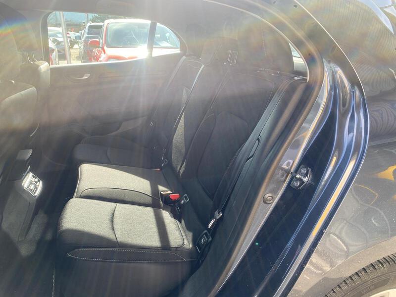 Fahrzeugabbildung Megane IV 1.3 TCe 115 Limited GPF Bild 9 von 12