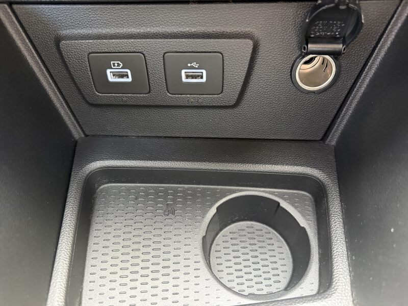 Fahrzeugabbildung Duster ++Klima++Navi++GJR Bild 29 von 43