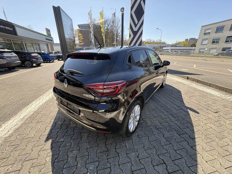 Fahrzeugabbildung Clio V 1.0 TCe 100 Experience Bild 4 von 18