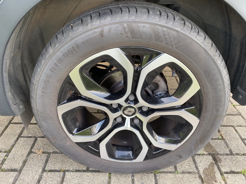 Fahrzeugabbildung Arkana ABS Fahrerairbag Bild 12 von 21