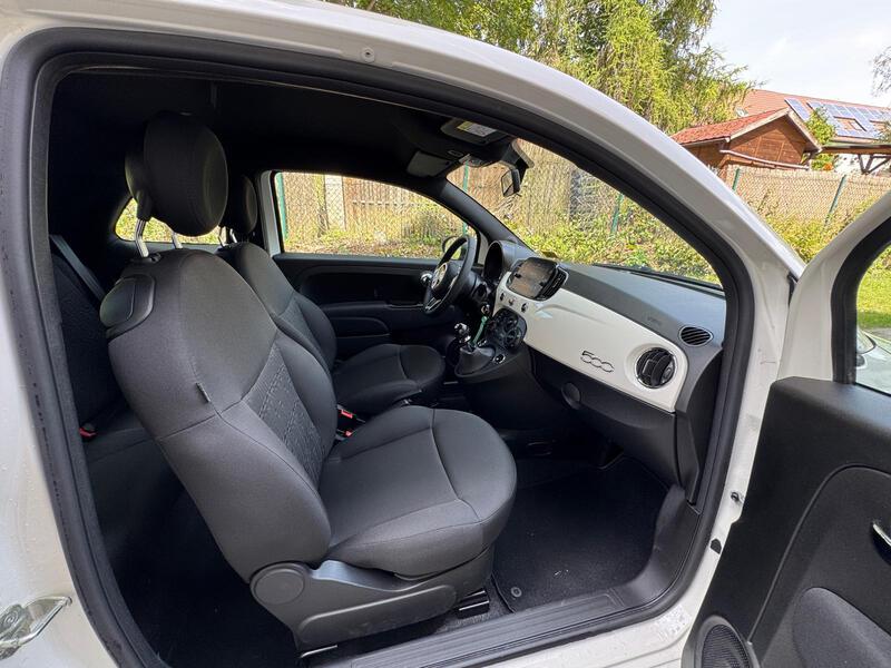 Fahrzeugabbildung 500 KLIMA*CARPLAY*TEMPOMAT*DAB*LM Bild 10 von 16