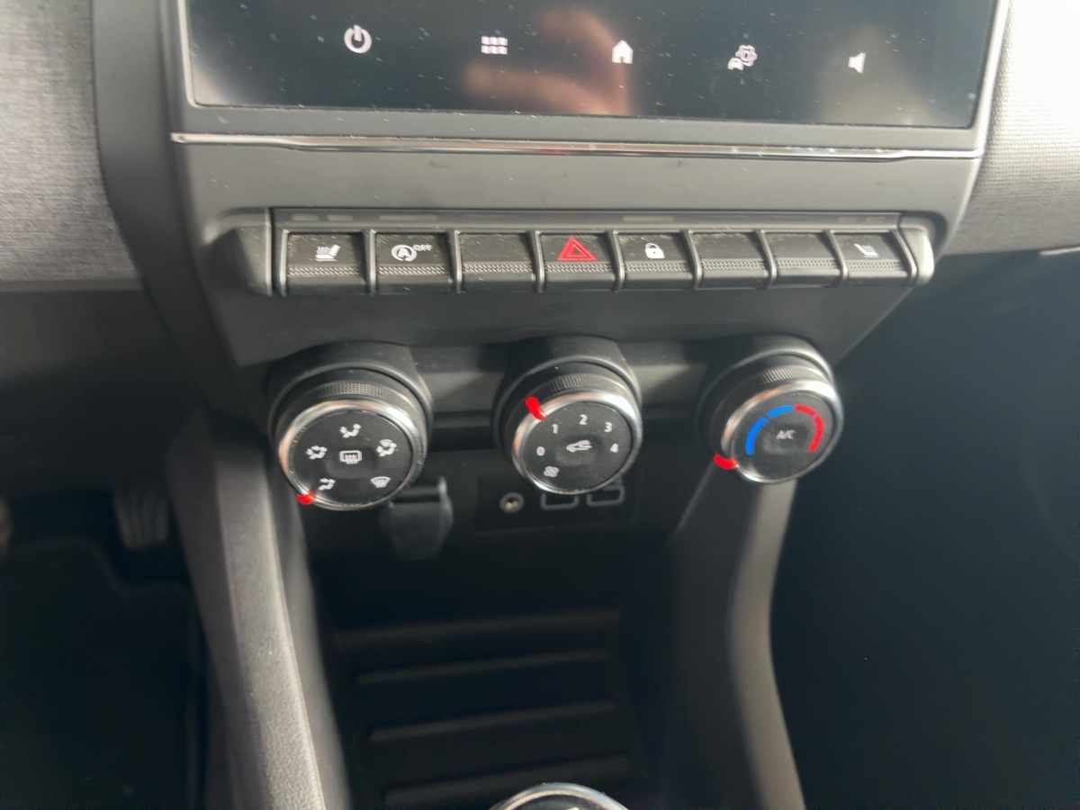 Renault Clio – Bild 14