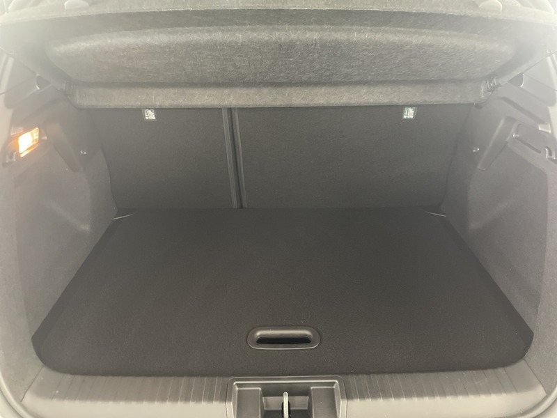 Fahrzeugabbildung Captur II 1.0 TCe 90 Techno Bild 26 von 49