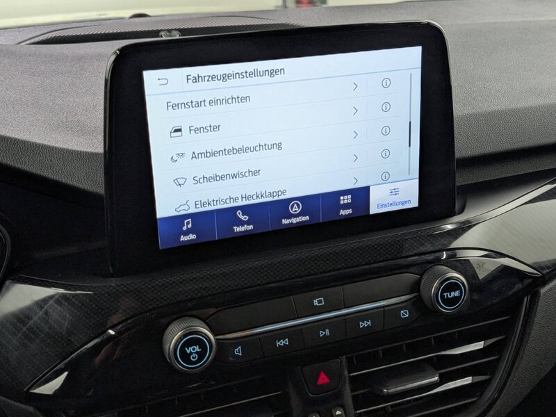 Fahrzeugabbildung Kuga 2.5 PHEV ST-Line X HUD B&O AHK ACC Pano Bild 33 von 45