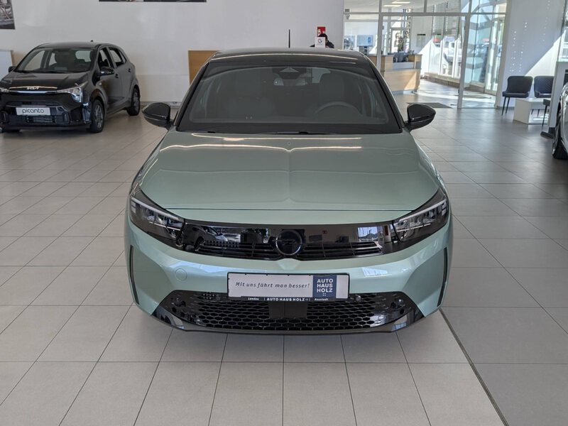 Fahrzeugabbildung Corsa YES 1.2 CarPlay Bild 6 von 31